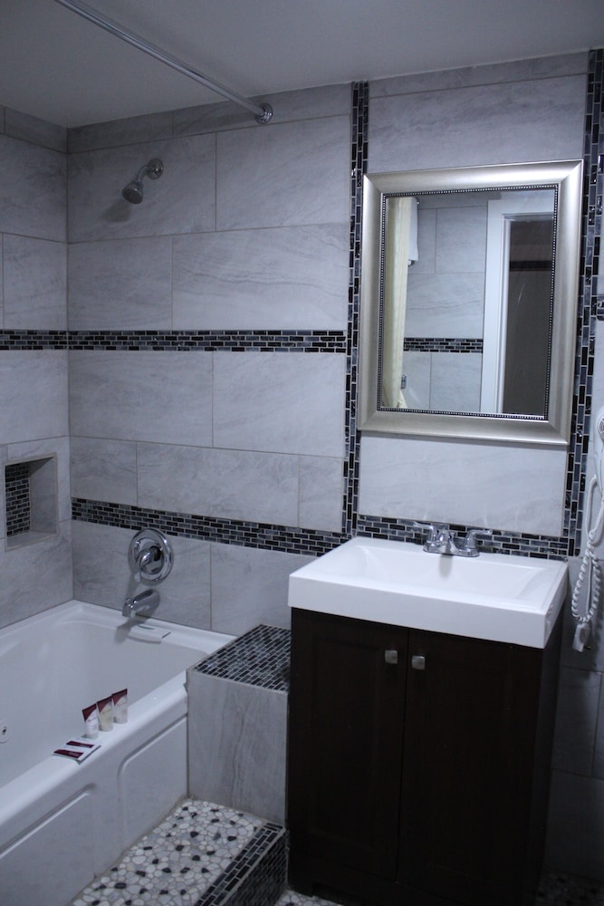 Capital O Budget Inn Ontario I-84 48/52