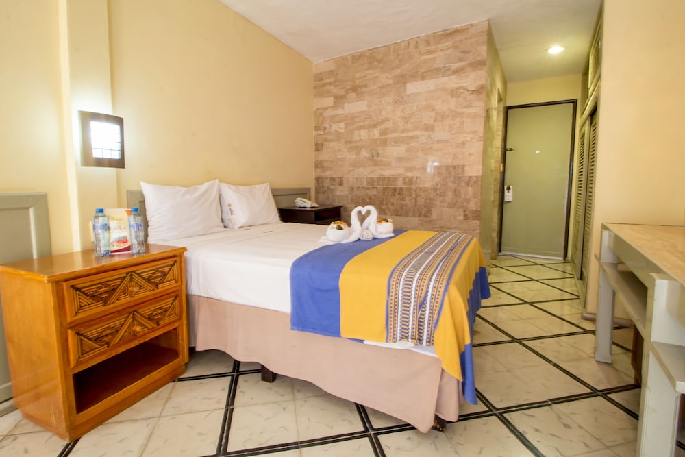غرفة قياسية مفردة بسرير فردي، Hotel Ambassador Merida 3/8