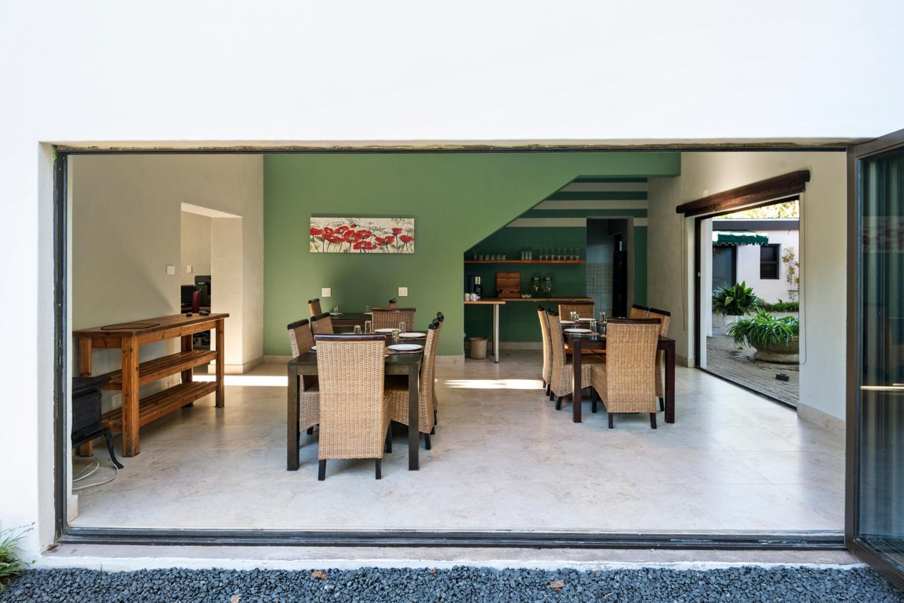 De Akker Guesthouse 4/24