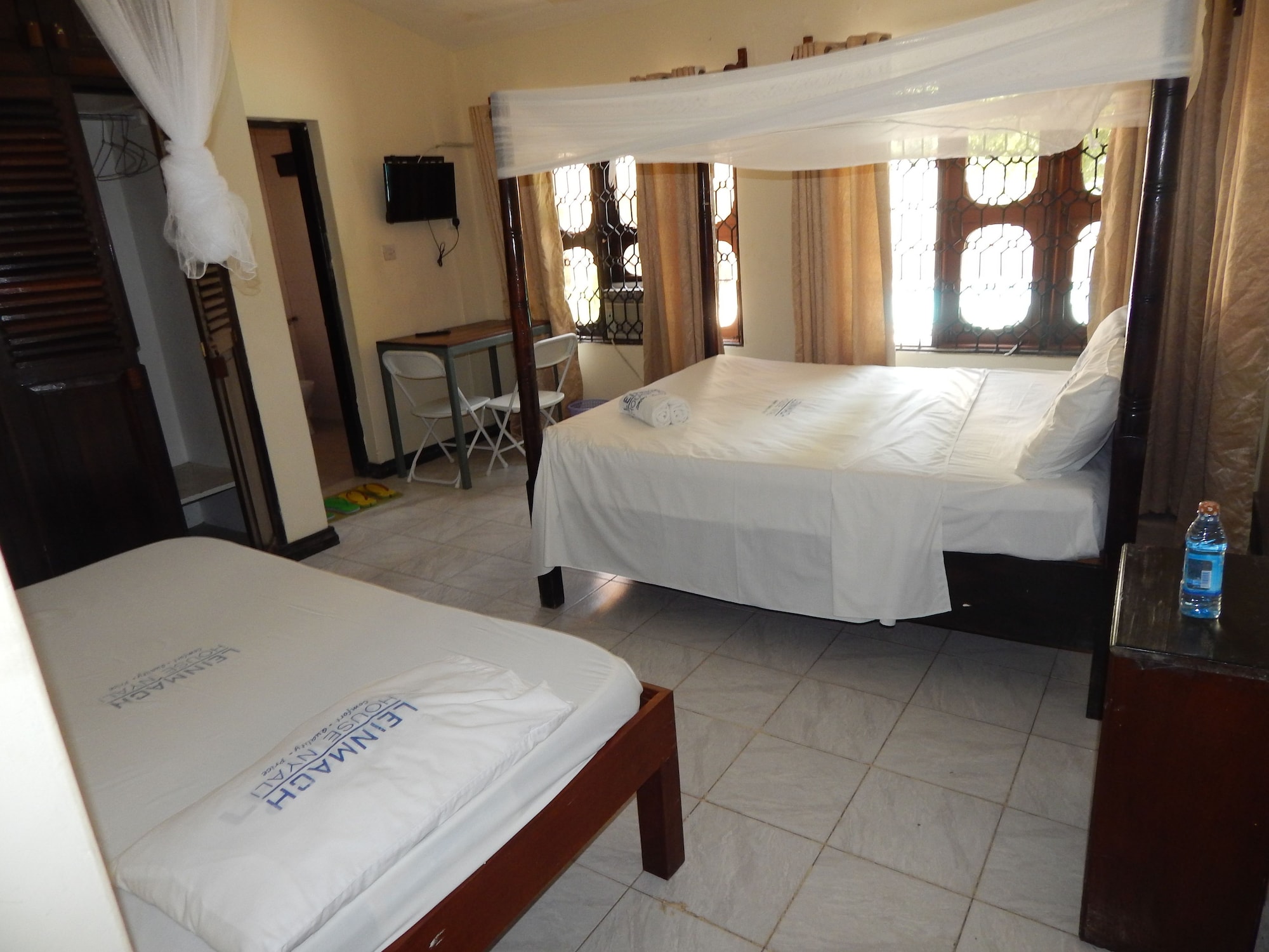 BASIC, DOUBLE BED