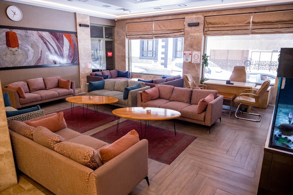 Selcuk Hotel Sems I Tebrizi 65/93