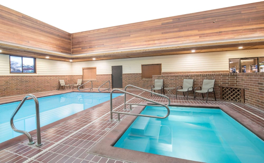 Baymont by Wyndham Spearfish 19/40