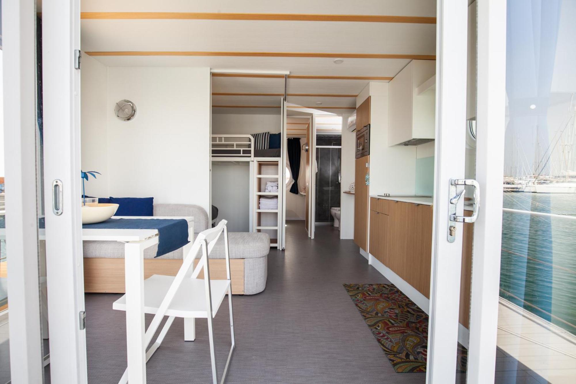 Marina Blu Floating Resort Rimini 11/27