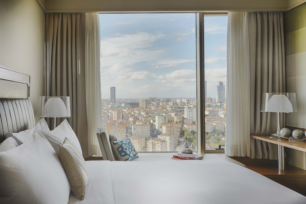 Renaissance Istanbul Polat Bosphorus Hotel 10/68