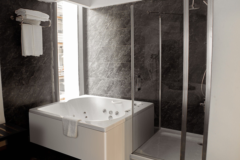 Shelter Inn Hotel & Spa 42/47