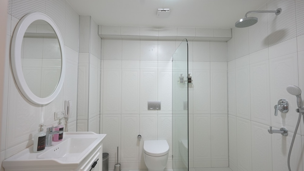 Pertevniyal Aziziye Hotel 50/50