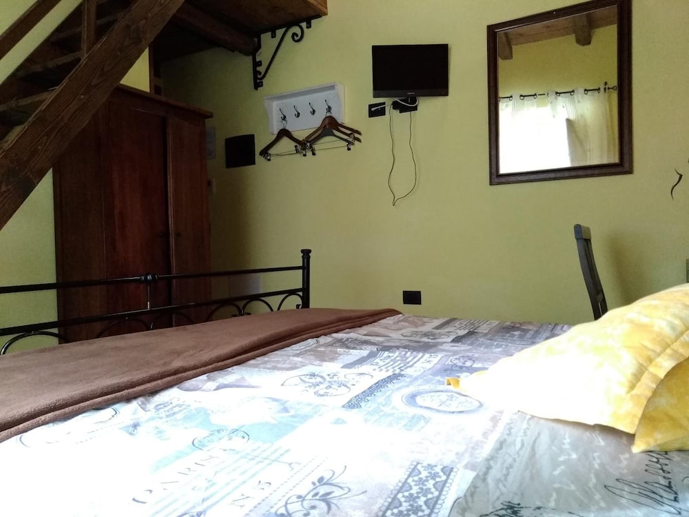 La Corte Di Lucina 18/50