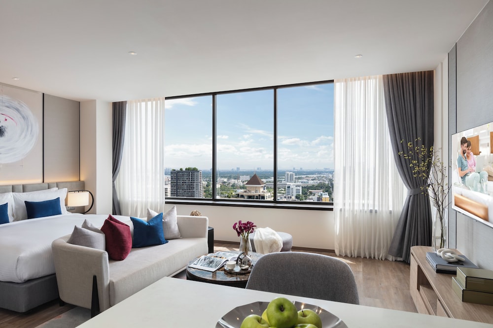 Executive, Studio, King Bed