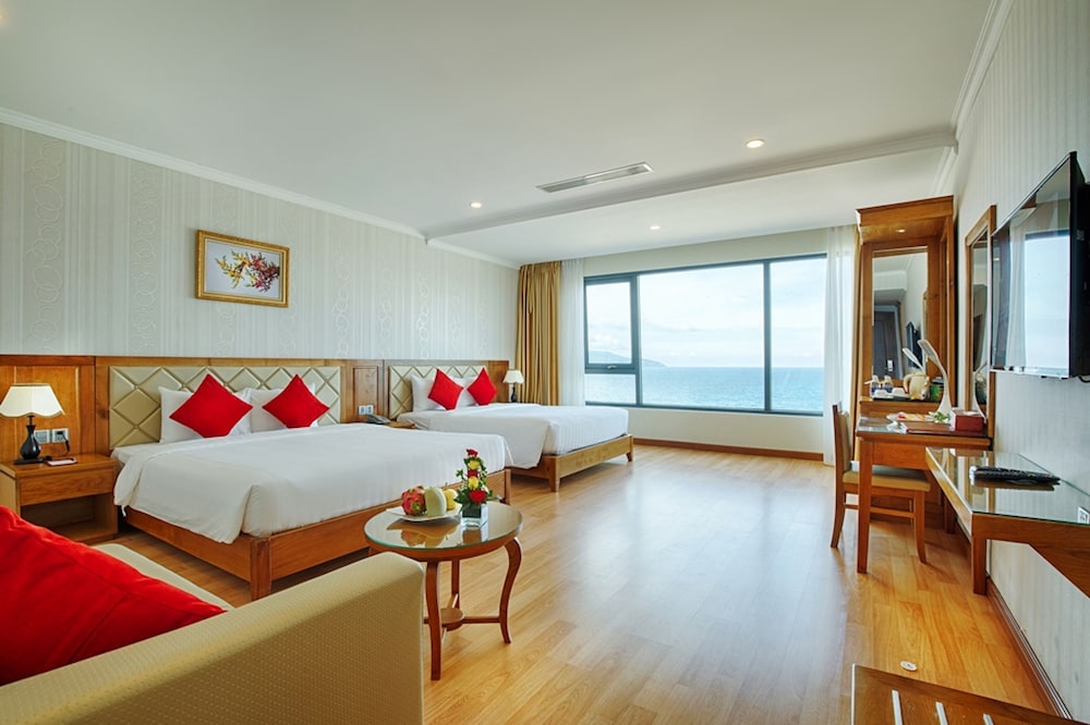 Serene Beach Hotel Danang 34/69