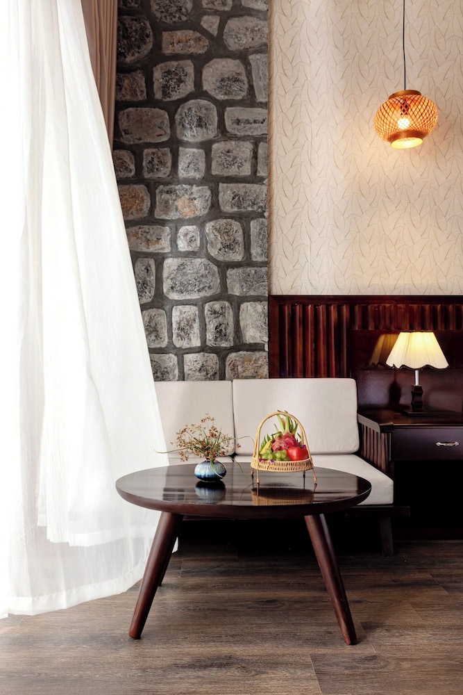 Athena Premier Resort Ninh Bình 35/50