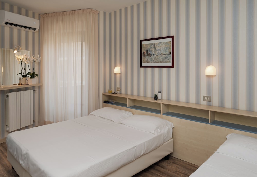 Hotel Riviera 20/46