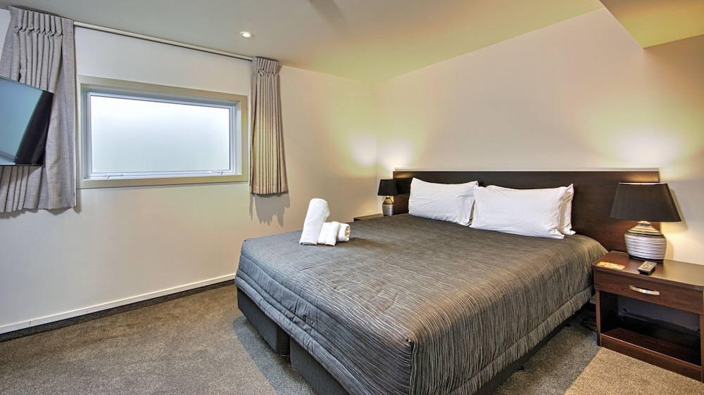 DELUXE, APARTMENT