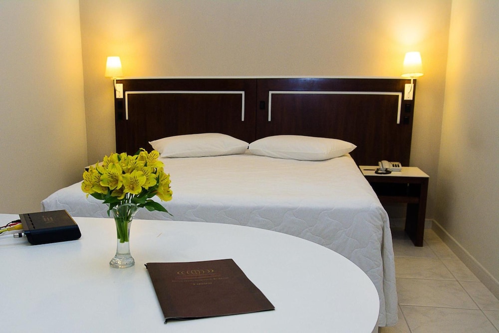 Altadomo Hotel 19/69