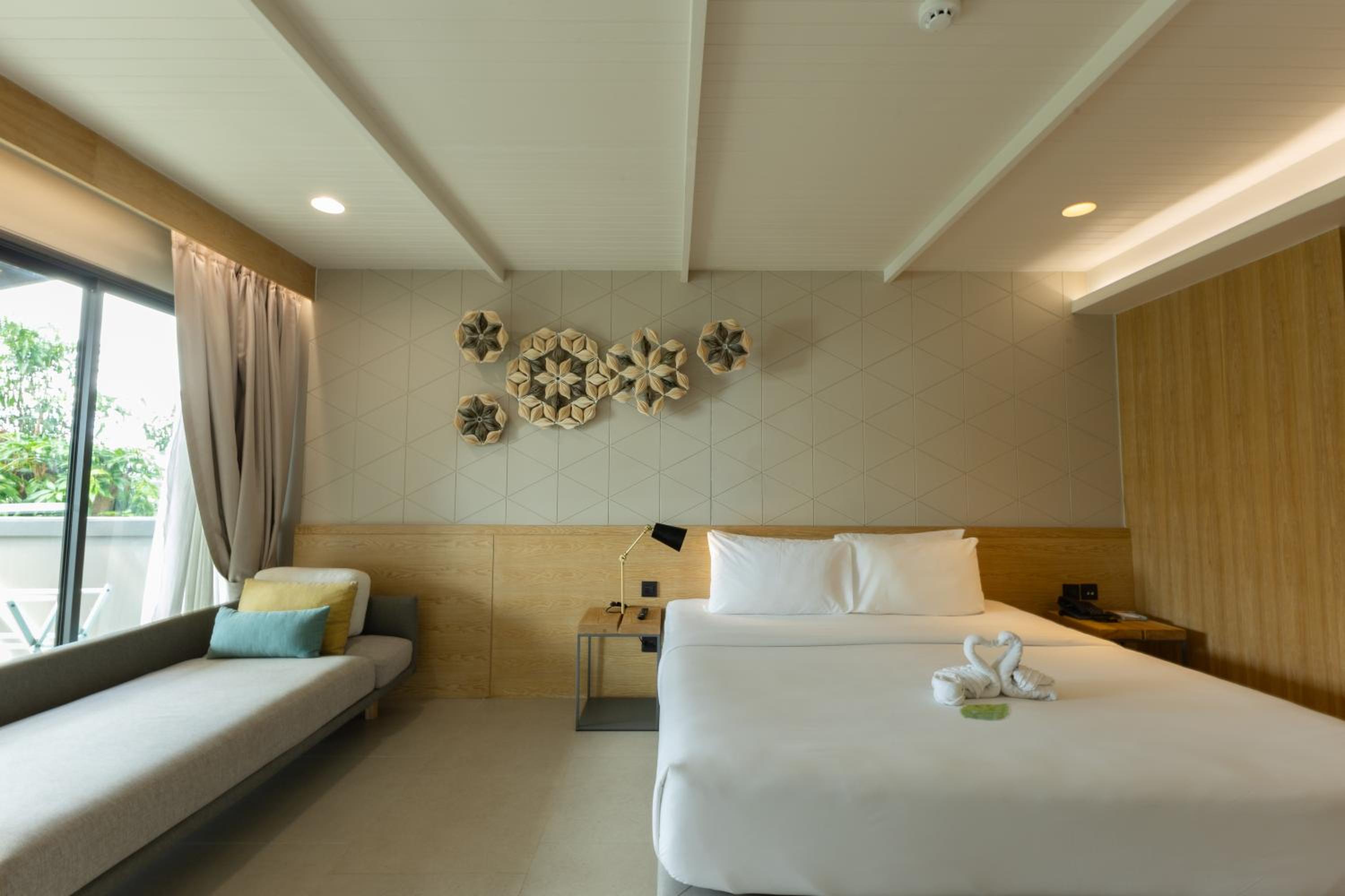 Canna, Deluxe, Double or Twin Bed