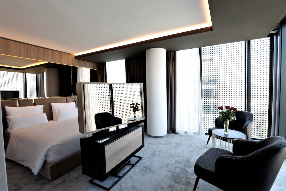 Grand Plaza Hotel And Congress Centre 14/62