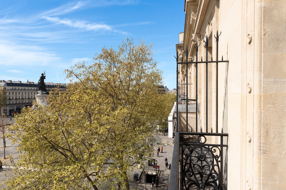 Crowne Plaza Paris Republique 41/76