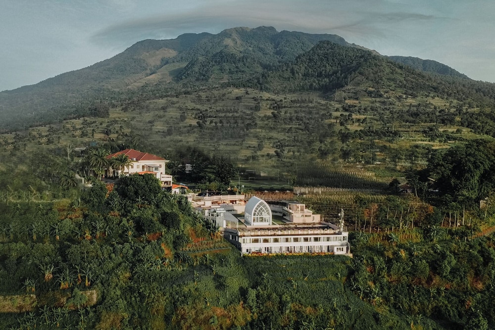 Susan Spa & Resort 44/50