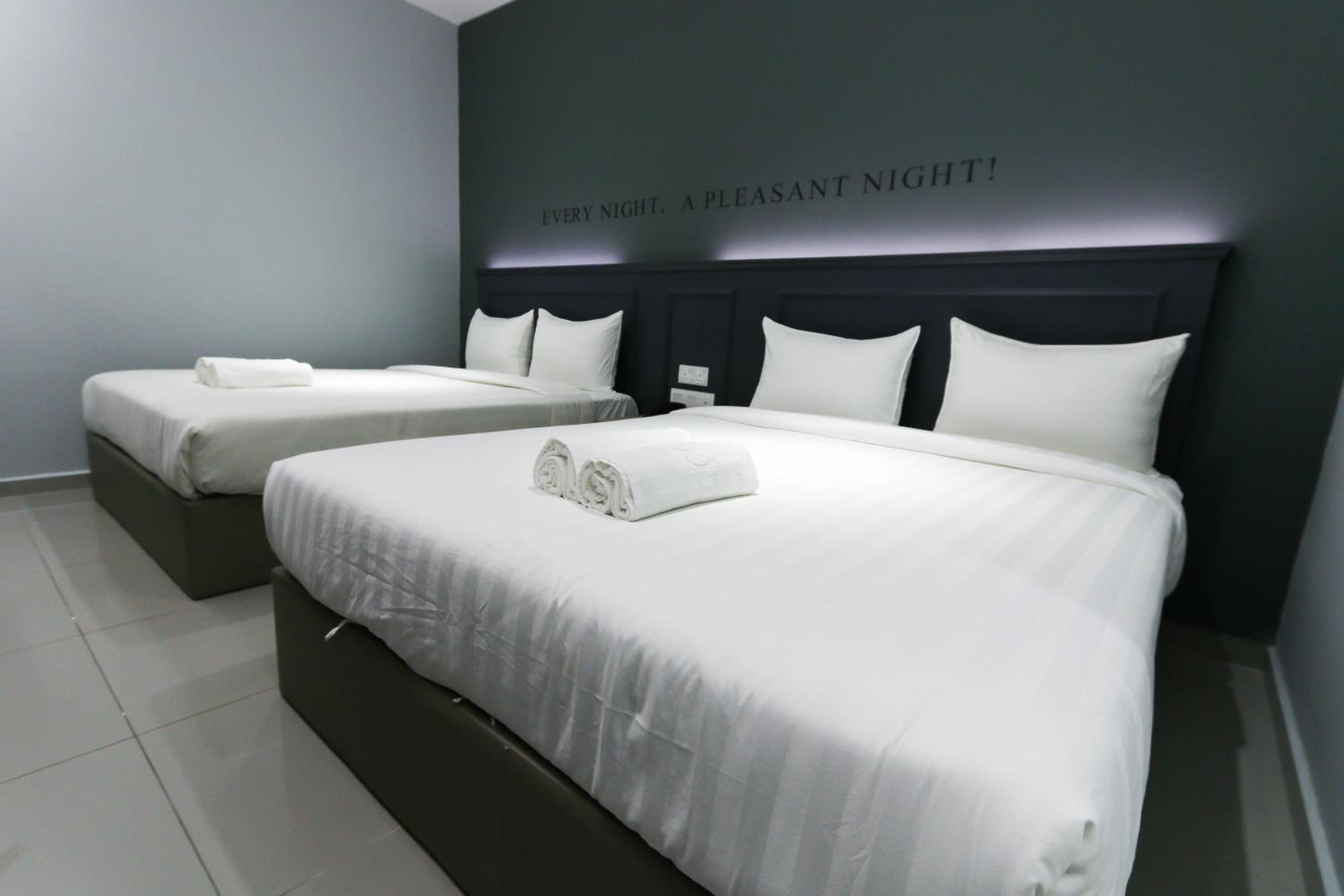 Deluxe, Family, Hotel 99 Sri Petaling @ Bukit Jalil 4/8