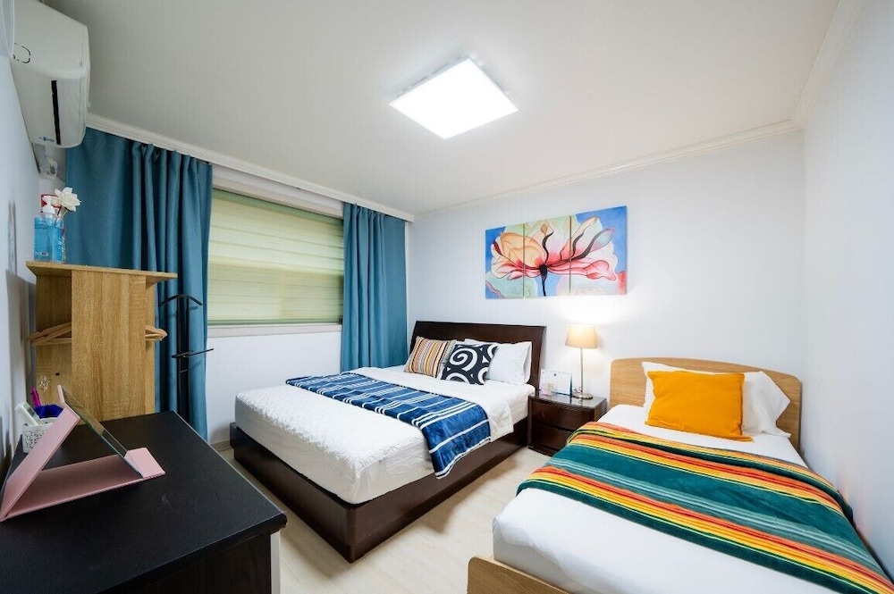 Riverside Guest House 16/45
