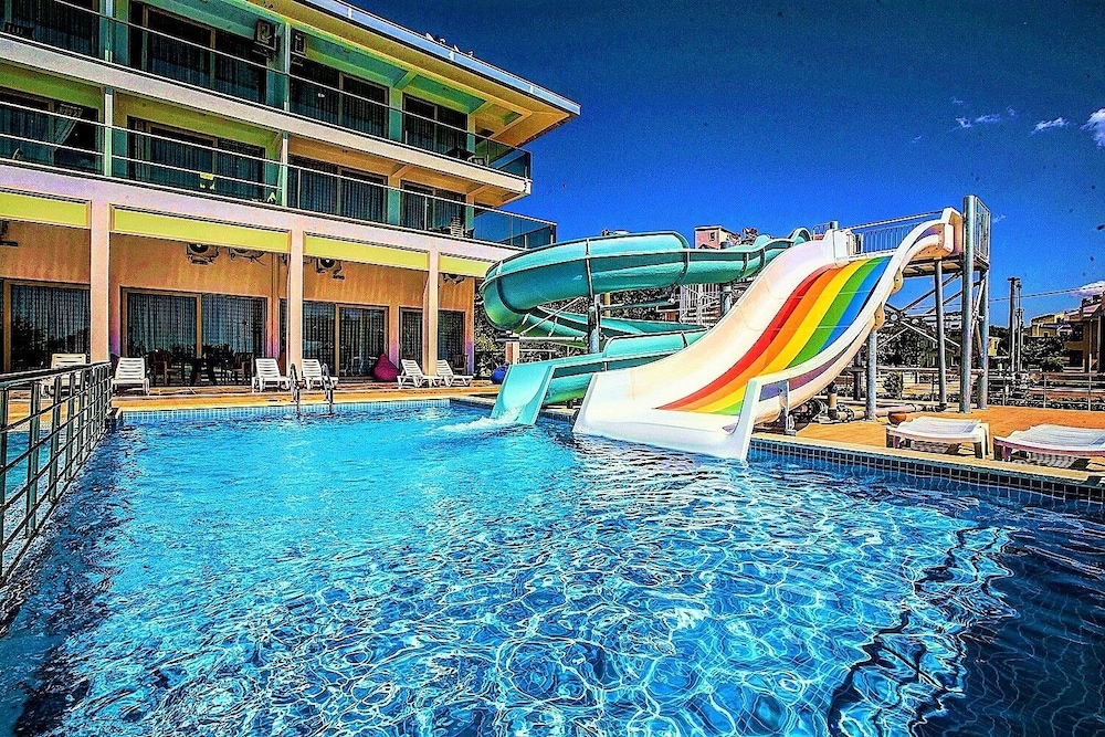 Cetin Prestige Resort 39/49
