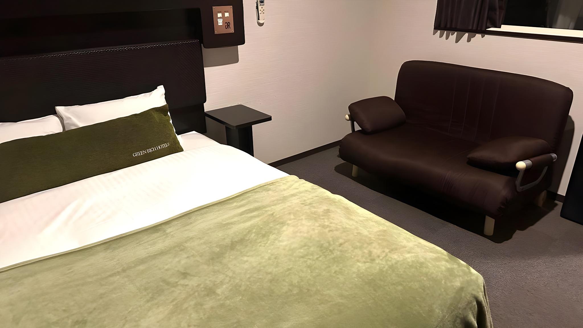 Room, Single, Double Bed, Sofa