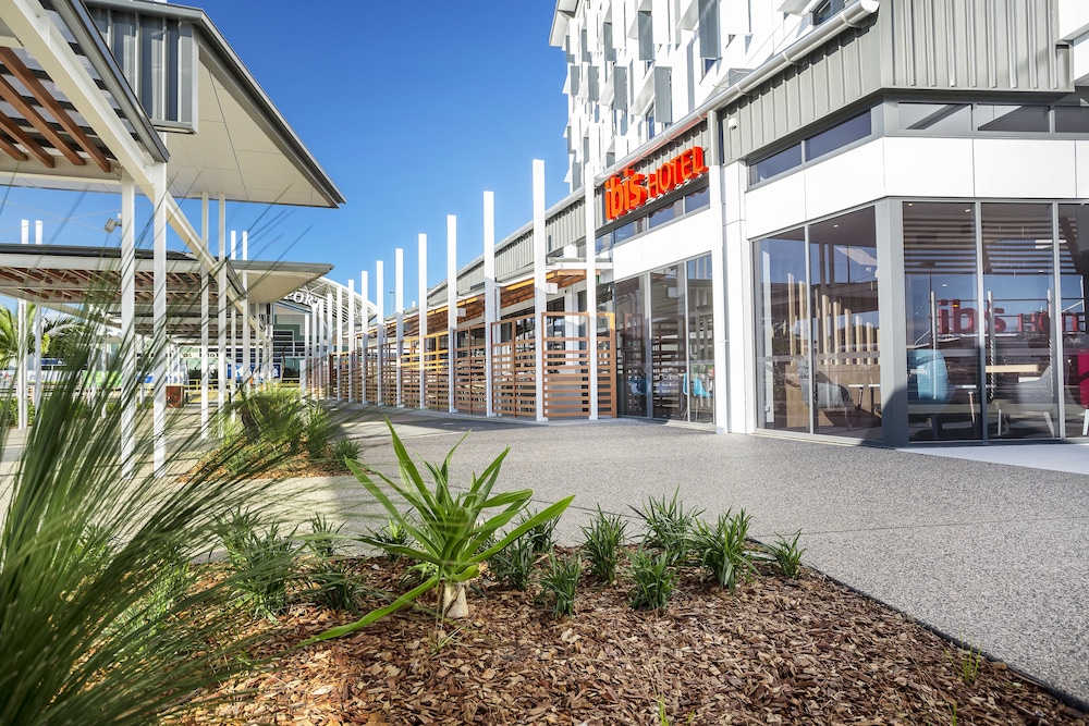 Ibis Mackay 60/67