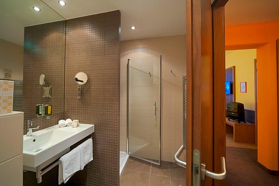 Hotel Kras 58/61