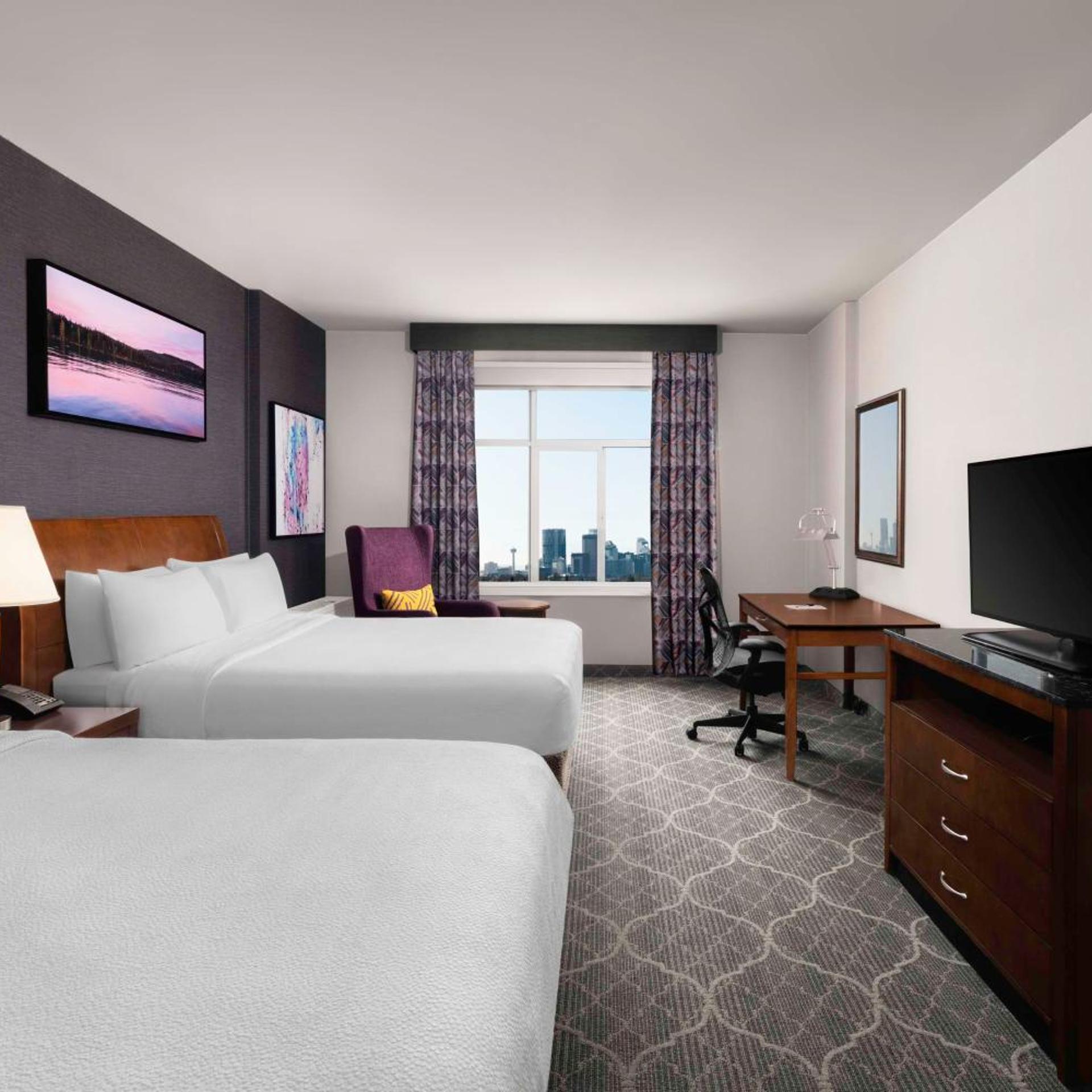Premium, King Bed, 2 Queen Beds