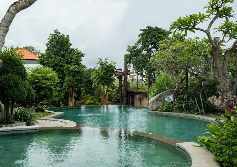 Taulan Villa and Restaurant 39/50