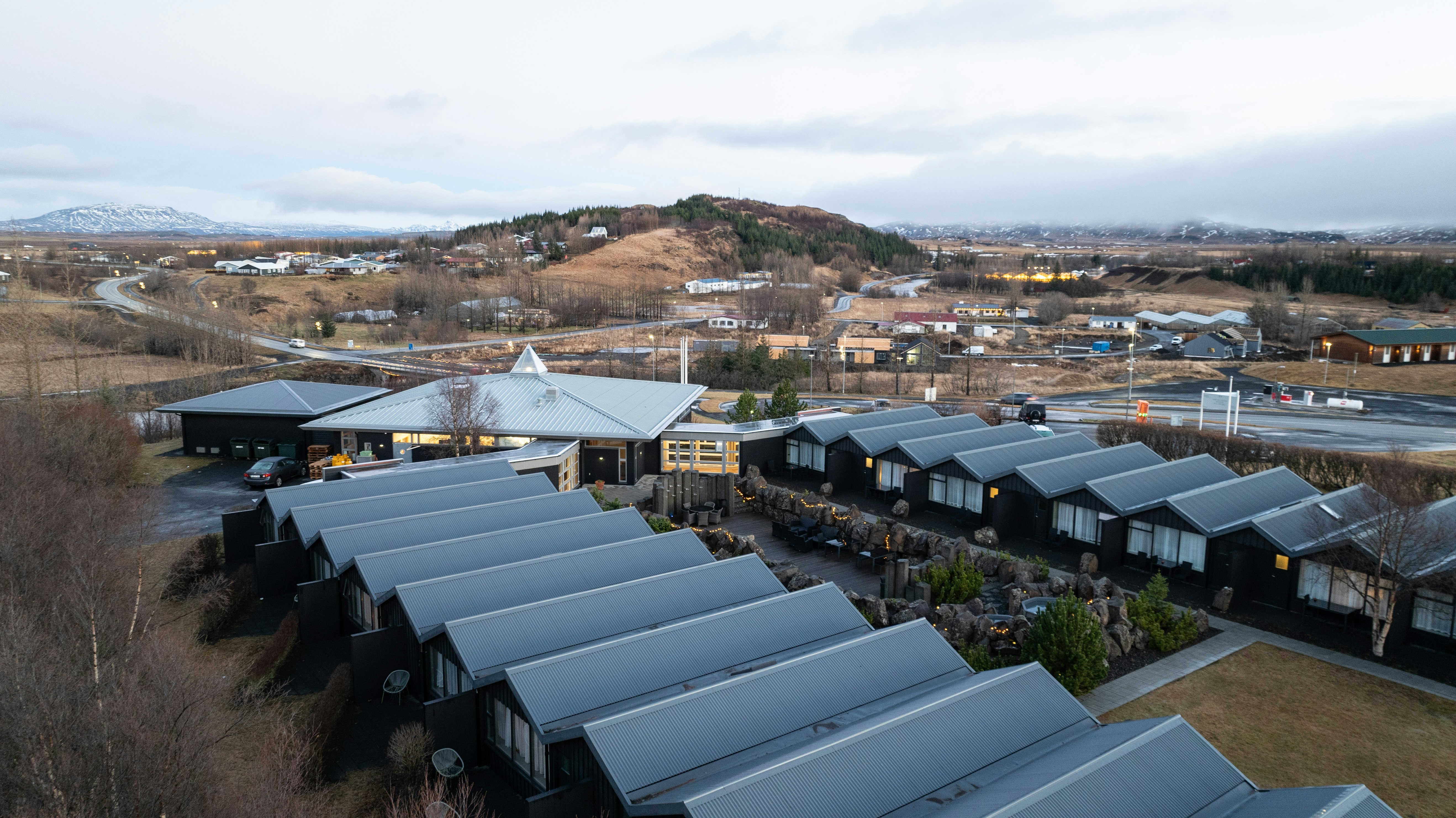 The Hill Hotel at Fludir 33/34