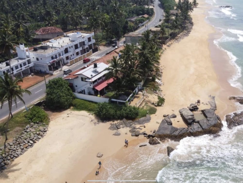Ashens Beach House 29/50