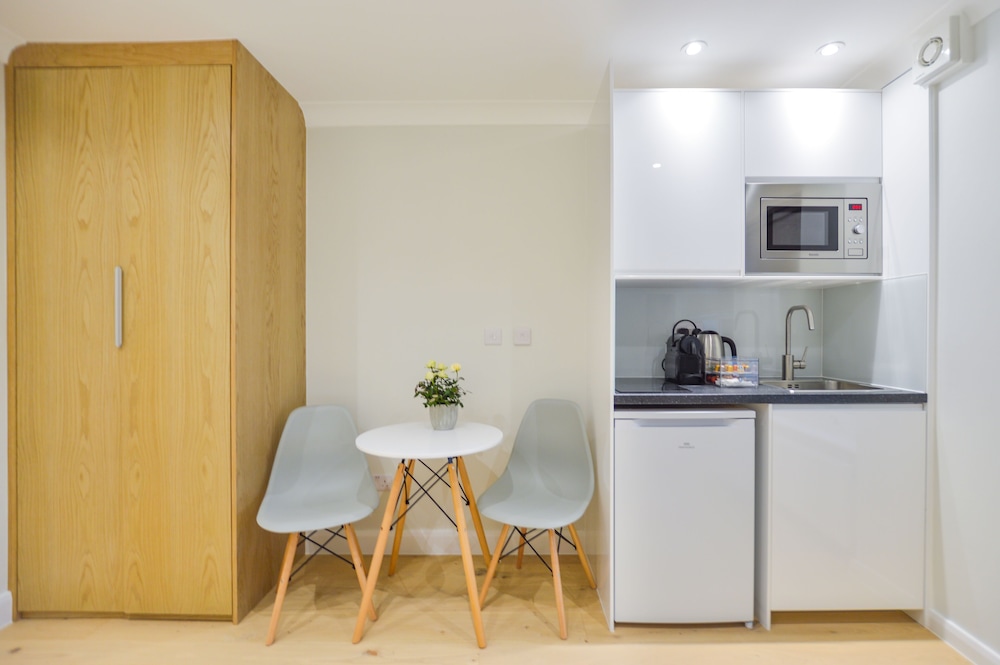 Queensborough Terrace Serviced Apartments 32/50
