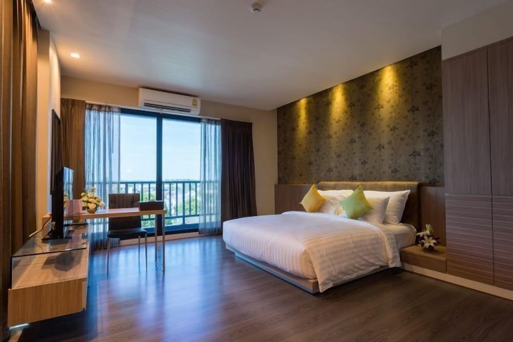 Ton Aoi Grand Hotel 12/46