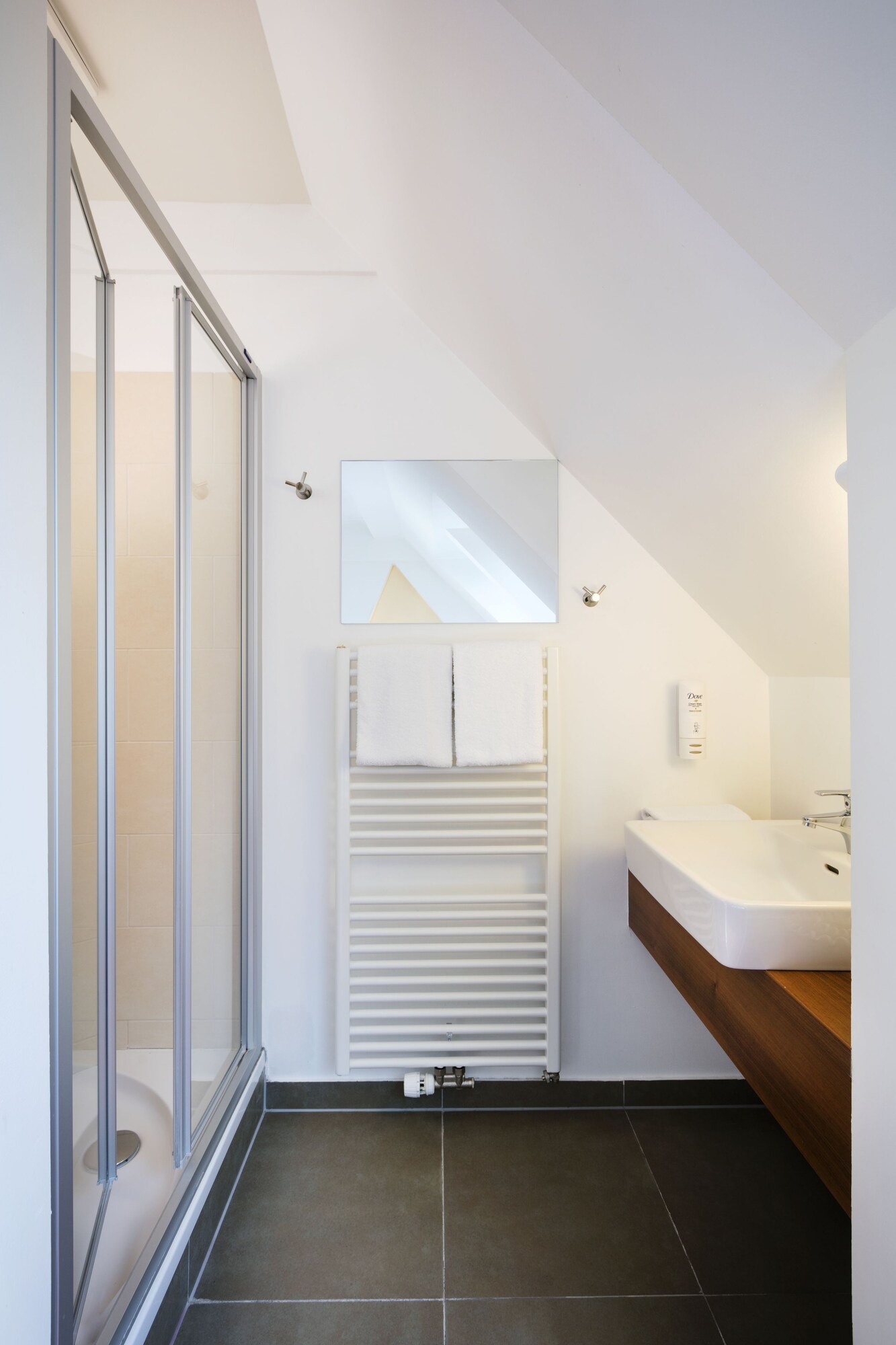 COMFORT, DOUBLE BED