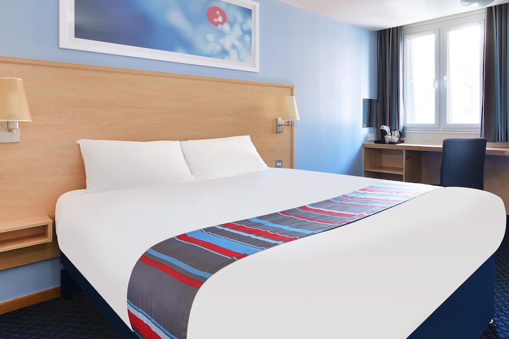 Travelodge Aberdeen Central Bridge Street 5/18