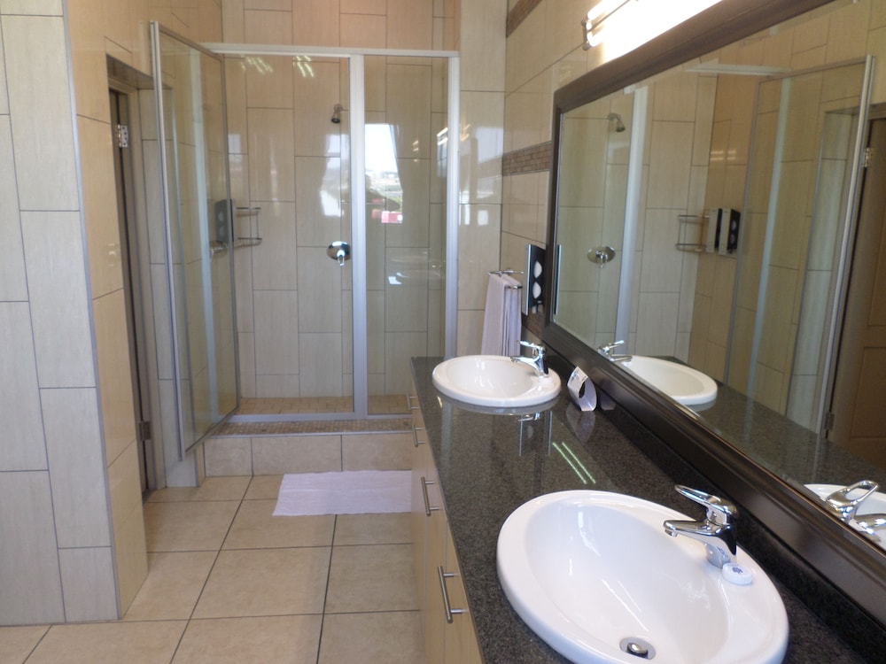 The Links Corporate Guest House 47/50