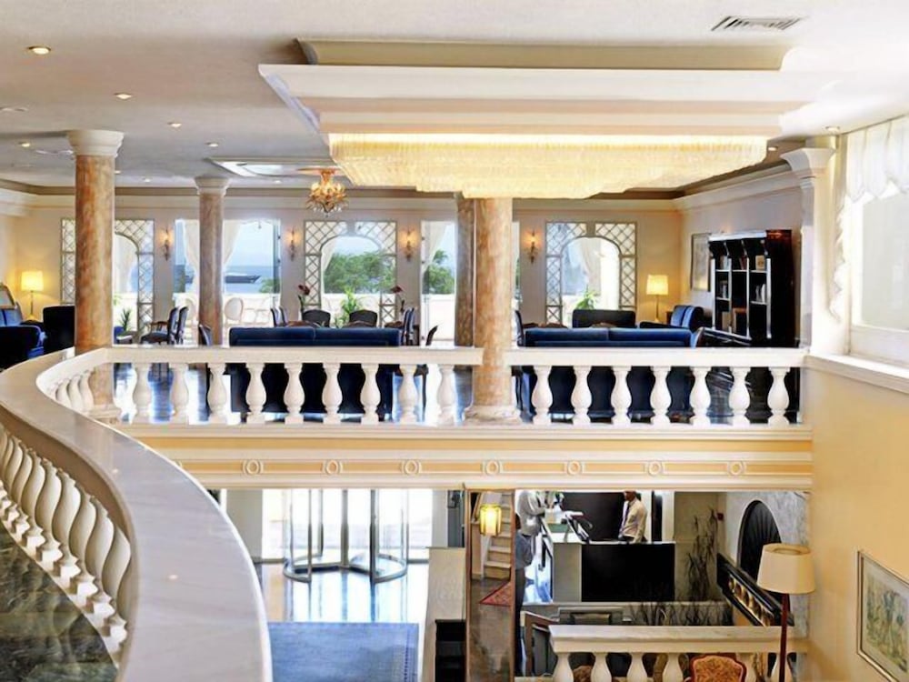Corfu Palace Hotel 46/66