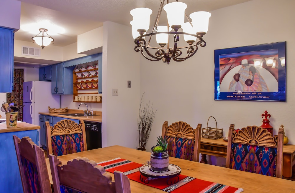 Fort Marcy Hotel Suites 32/50