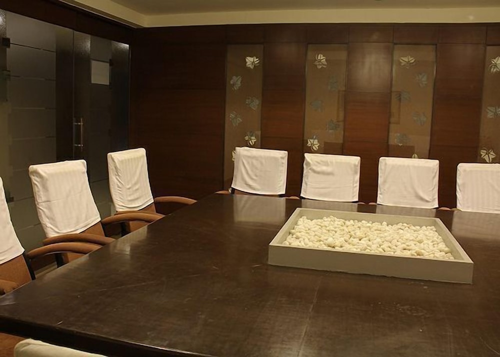 PLATINUM INN HOTEL 21/46