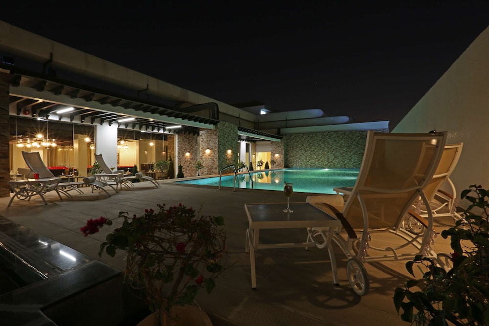 بارك إن باي راديسون نجران(Park Inn by Radisson Najran) 3/66