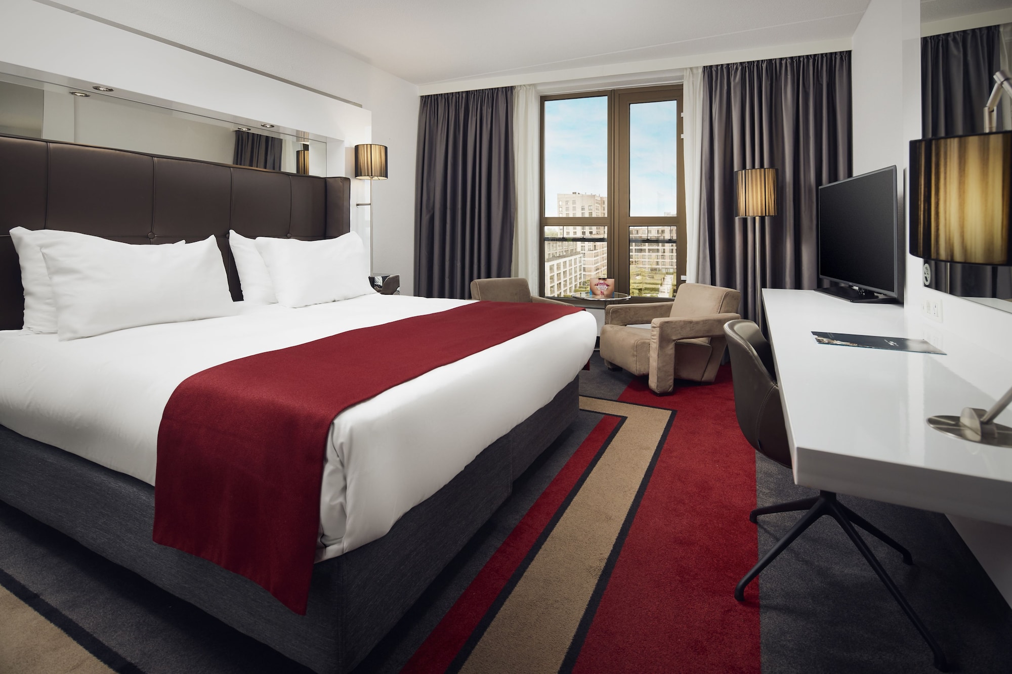 SUPERIOR, DOUBLE OR TWIN BED
