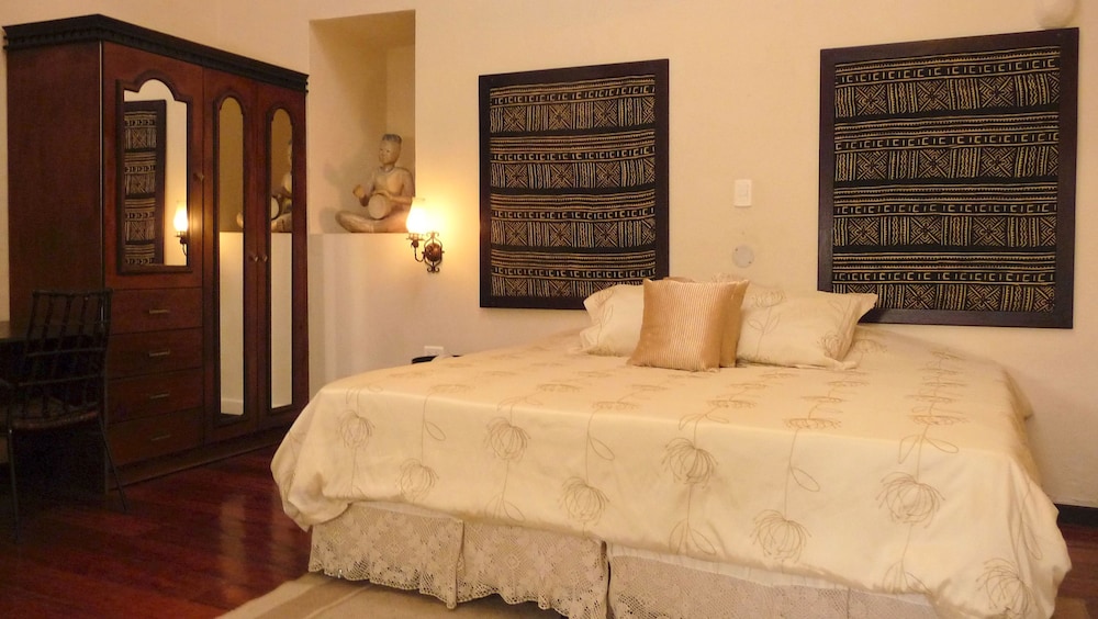 ANDEAN WINGS BOUTIQUE HOTEL 26/35