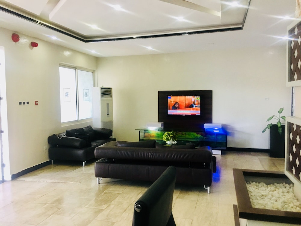 Pelican Hotel Lekki 23/43