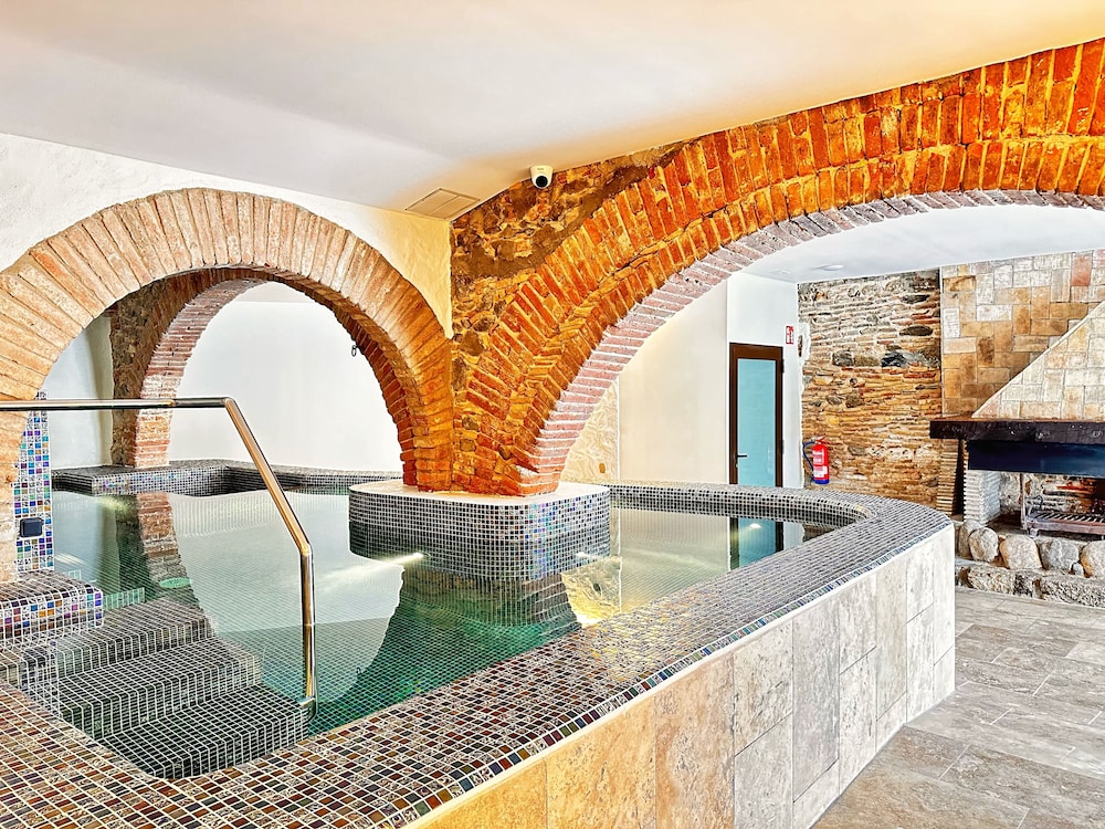 Boutique Hotel Comtal Empuries 20/50