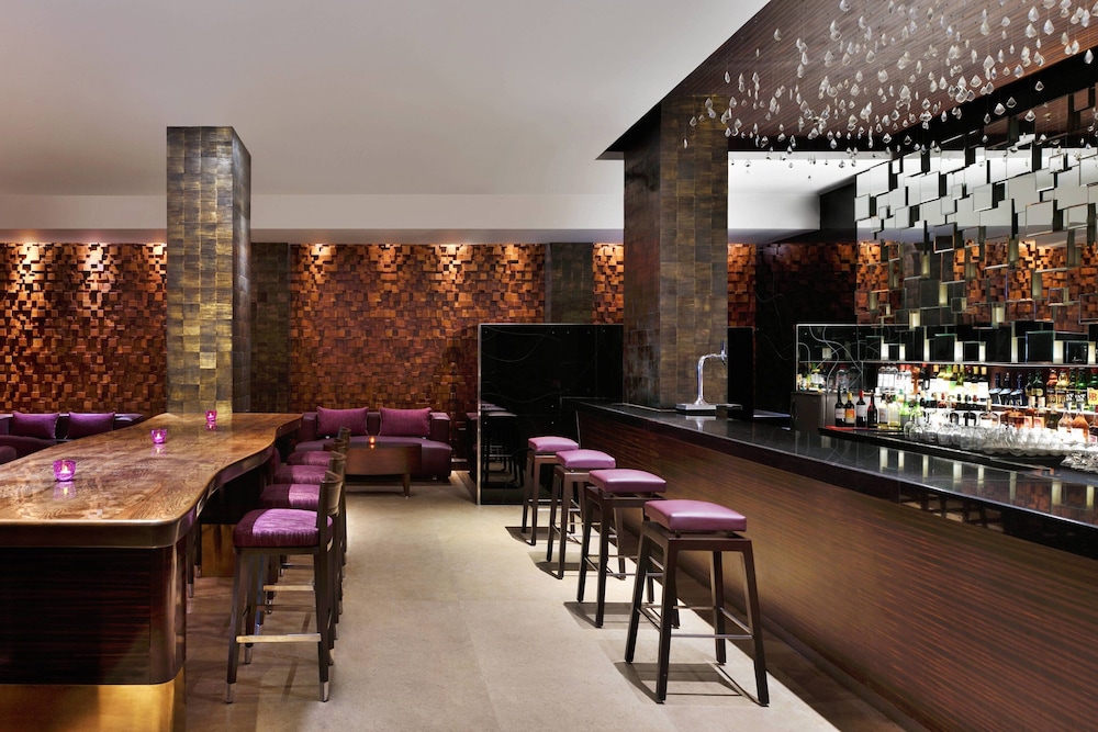 Courtyard By Marriott Chennai 33/38