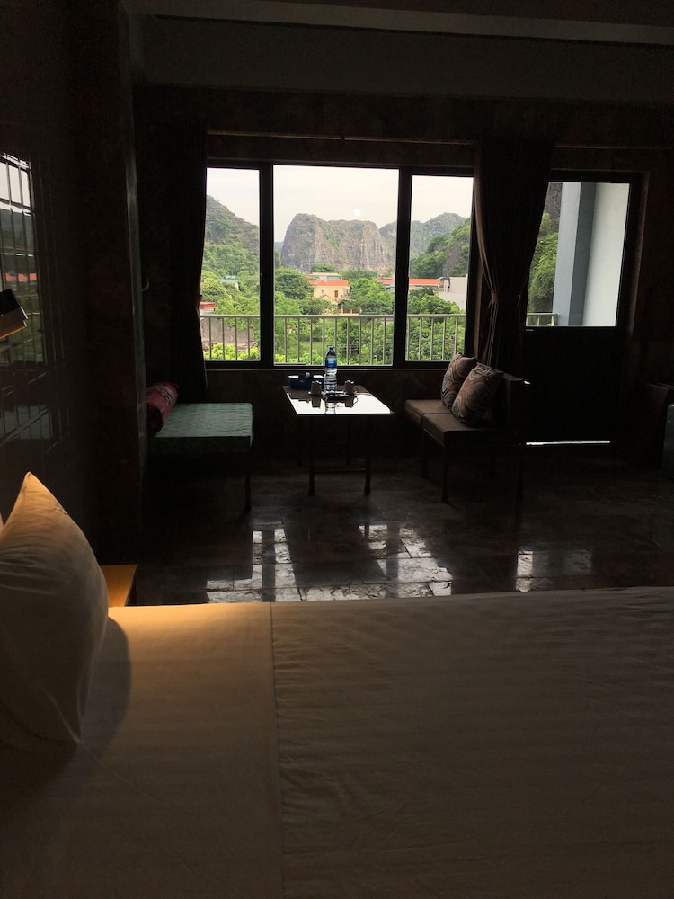 Limestone Boutique Hotel 59/76