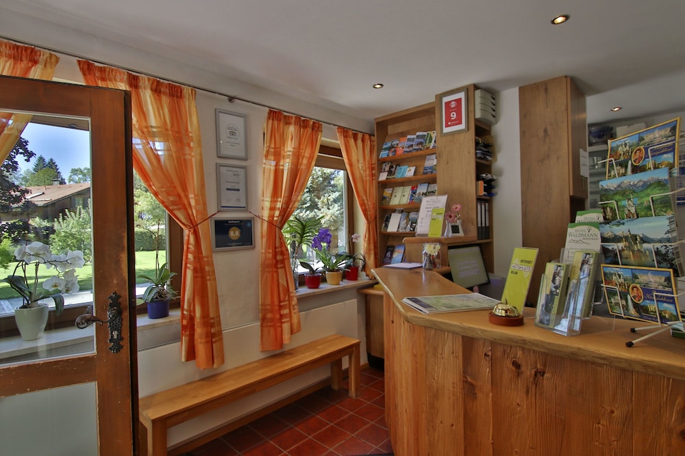 Hotel Waldmann 9/50