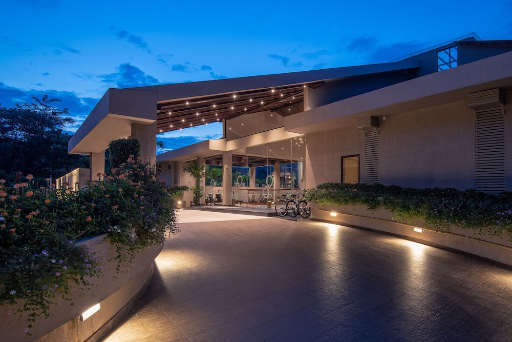 Niraamaya Retreats Samroha, Atthirappilly 58/62