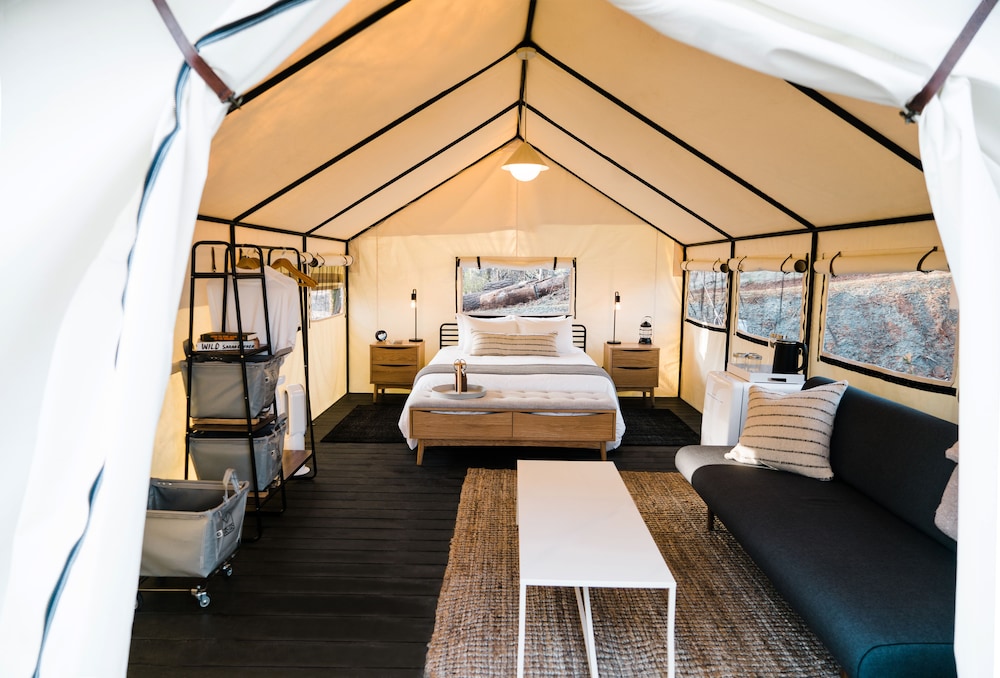 Autocamp Yosemite 52/84