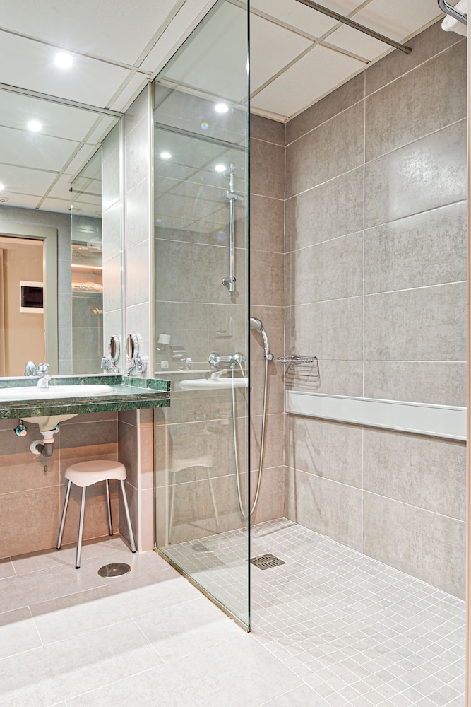 Olympia Hotel Events & Spa 42/50